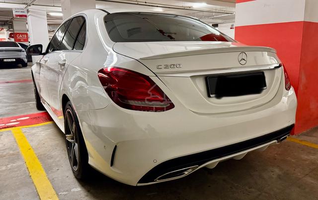 2018 Mercedes Benz C200 2.0 AMG LINE. - 3