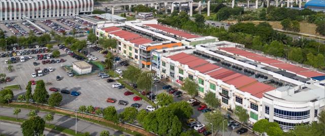 3 Storey Corner Shop at Putra Point, Putra Heights 1