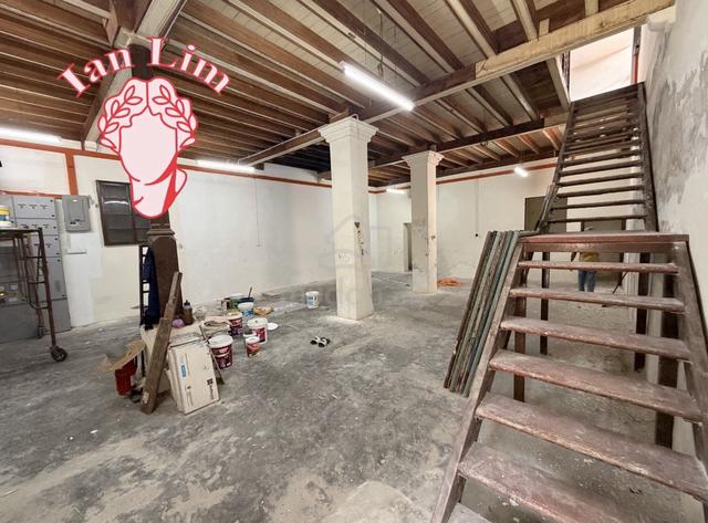 2 storey off Armenian Street Archeh HERITAGE Shophouse Georgetown Rent 1
