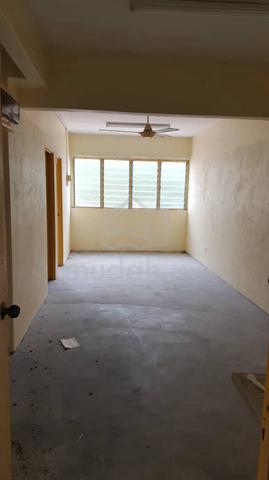 Taman Bukit Bendera Flat (Block 420) 1