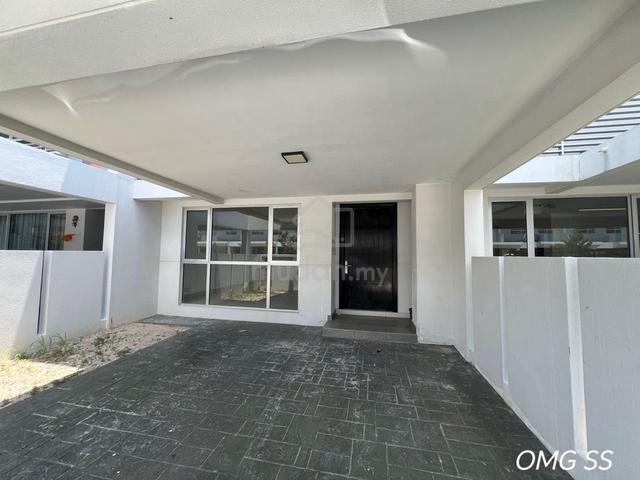 FOR SALE Tropicana Aman Bayan Residence 2 Storey Superlink House 1