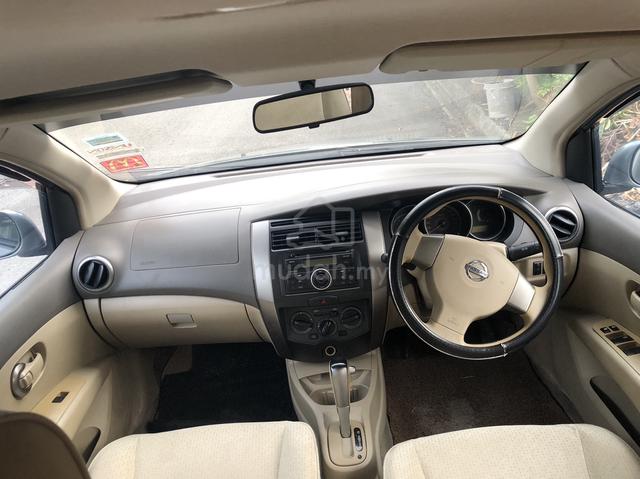 2010 Nissan GRAND LIVINA 1.6 CLASSIC/COMFORT (A) - 4