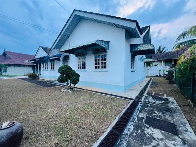 Banglo 1 tingkat - Indera Mahkota 5 (partially furnished) 3