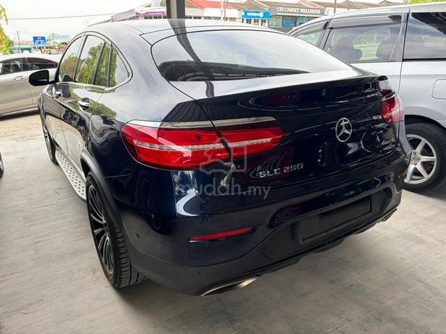 2017 Mercedes Benz GLC250 4MATIC COUPE AMG LINE - 3