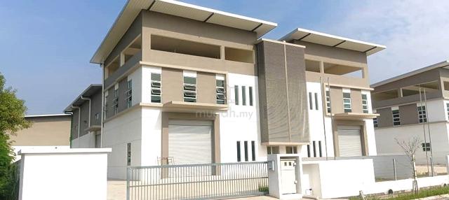 Semi D Factory Taman Saujana Teknologi Rawang Selangor (Cheapest) 1