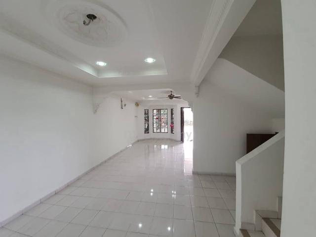 Bandar Bukit Tinggi Klang 2 Storey House School AEON Mall LRT 3 KESAS 1