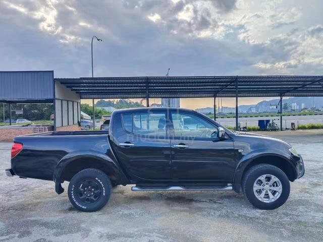 2011 Mitsubishi TRITON 2.5 VGT 4X4 FACELIFT (A) - 5