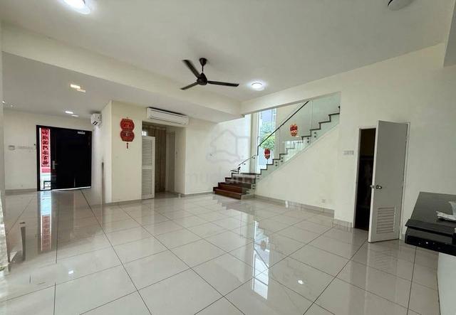 Renovated 2-Sty Bungalow House bu 4ksf 5r6b Bandar Parklands Klang 1
