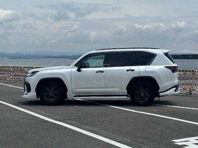 2023 Lexus LX600 OFF ROAD Mark Levinson - 5