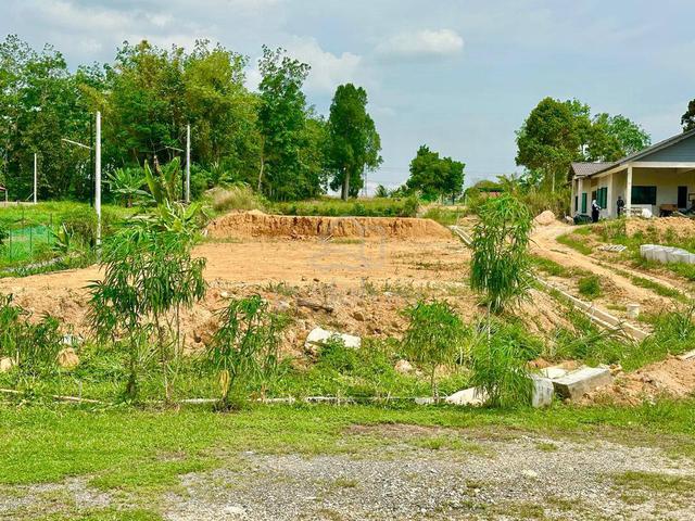 Lot Banglo 8,999 Sqft di Beranang | Geran Indiv | Bangunan | Nego 1