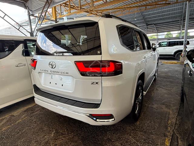 2023 Toyota LANDCRUISER 3.5 ZX (A) Full Spec - 2