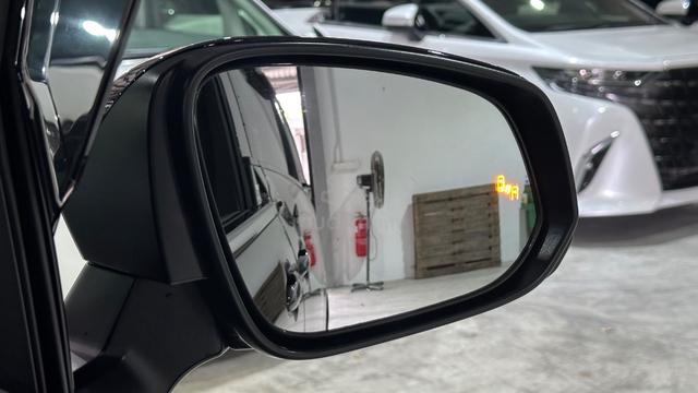 Unregister 2025 Toyota VELLFIRE 2.4 Z PREMIER (A) - 4