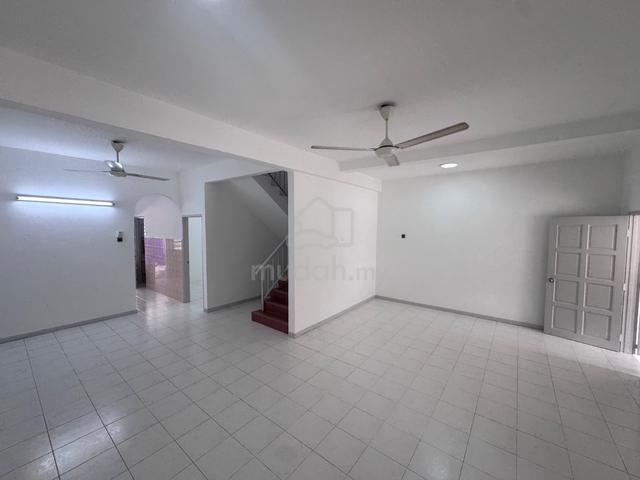 2.5 Storey Terrace - Legenda Heights 1