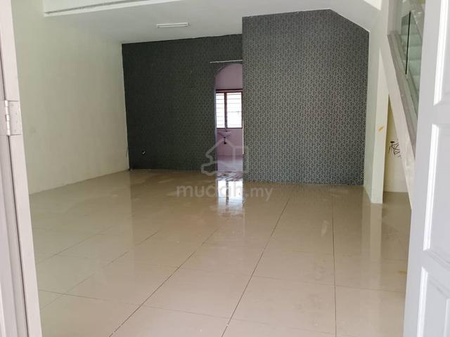 Double Story Terraced House for Rental 1