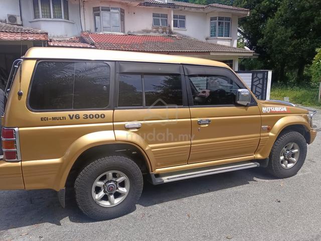 1996 Mitsubishi PAJERO 3.0 (A) - 4