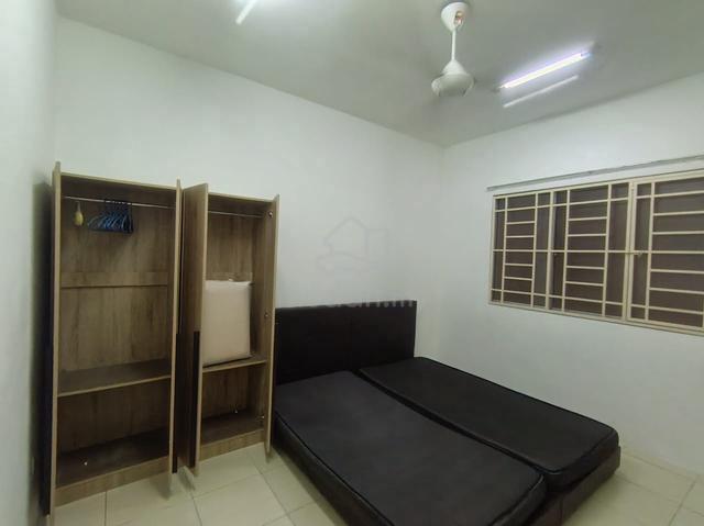Medium Room PV12 Condo to let MALE UNIT #TARUMT #SETAPAK ARE 1