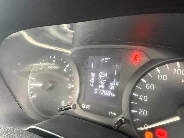 2018 Nissan NAVARA 2.5 SE (AT) NP300 (A) - 5