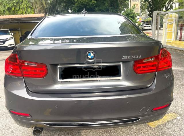 2013 Bmw 320i SPORTS (CKD) 2.0 (A) 92100km tip top - 2