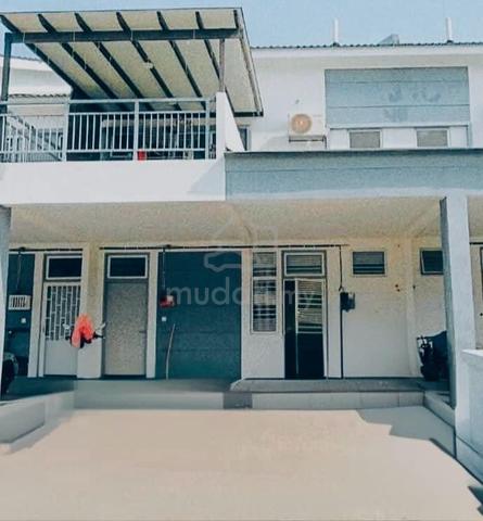 TOWN House Ground Floor LBS Simfoni Perdana Puncak Alam - STRATA READY 1