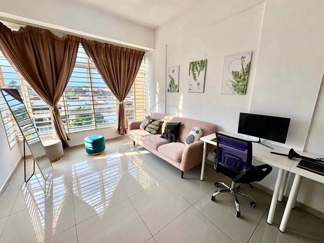 Crestin Park Apartment 1