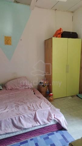 Megah Court Apartment 3