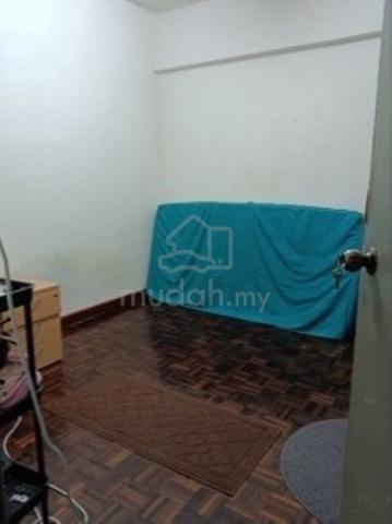 subang ville ehsan mid room 1