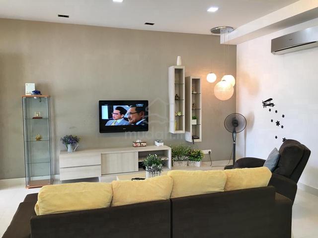 3 Storey Terrace House at Jalan Desiran Tanjong Tokong For Sale 3600sf 1