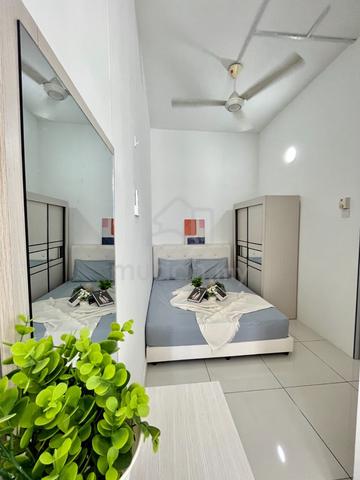 Female unit ! Skypod Puchong Medium room for rent ! 1