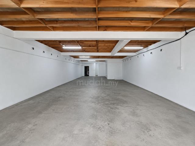 Warehouse For Rent Near Kampung Selamat, Pinang Tunggal, Kepala Batas 1