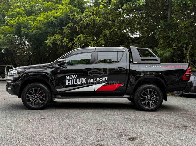 2025 Toyota HILUX 2.8 GR SPORT MY23 (A) - 3