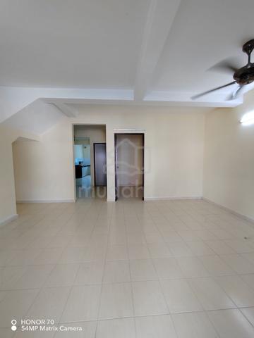 (BOOKING 1K) 2 Storey Terrace Taman Salak Baiduri Salak Tinggi 1