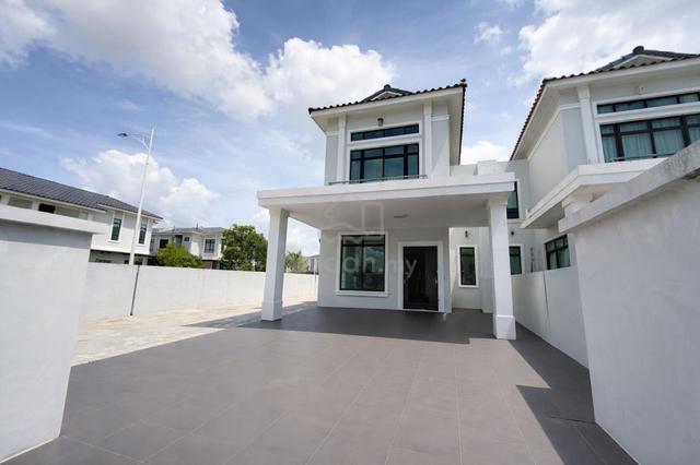 Full Loan Corner 20ft  Eco Tropics Millgates Kota Masai Pasir Gudang 1