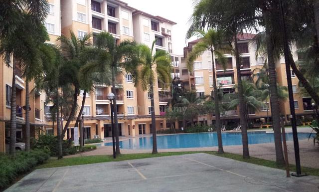 Lakes Condominiums / Pangsapuri Tasik 1