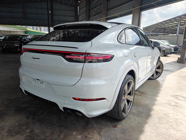 2023 Porsche CAYENNE 3.0 COUPE P/Roof 4Seat 360Cam - 2