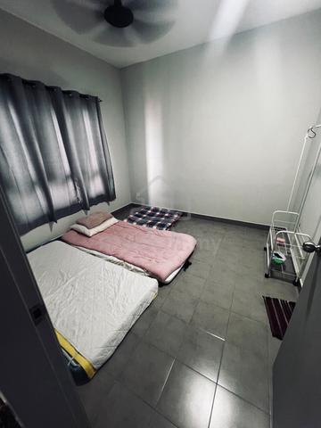 Residensi Alamanda 1