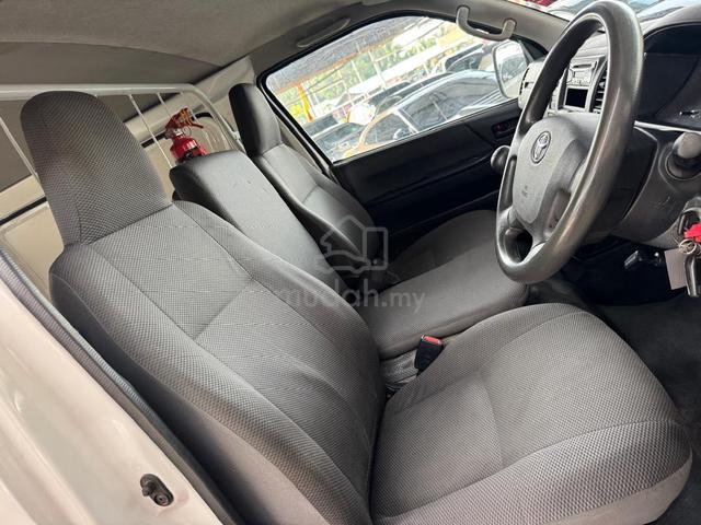 2020 Toyota Hiace Panel Van (M) Boleh Loan - 5