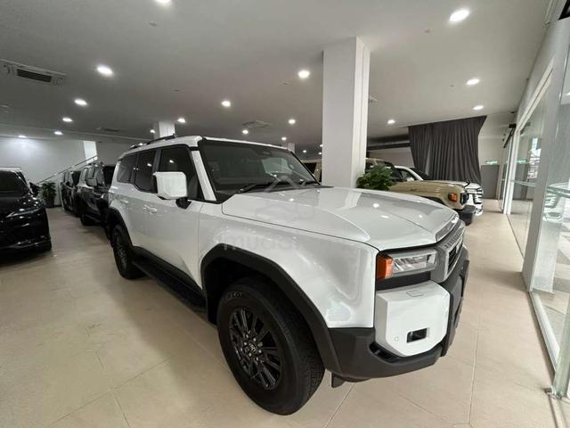 2024 Toyota LANDCRUISER 250 2.7 VX (A) - 4