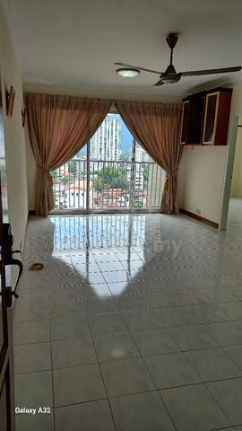 Kota Emas 1