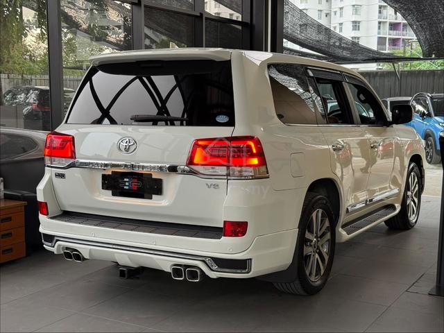 2016/18 Toyota LAND CRUISER 4.6 ZX G-FRONTIER - 2