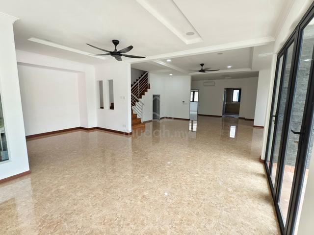 Jalan Setia Tropika 5 Setia Tropika Dictyo Alba Corner House For Rent 1