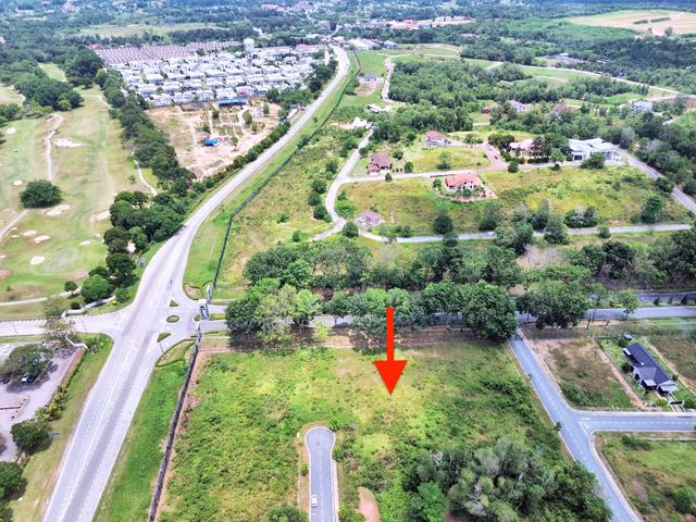 FREEHOLD Bungalow Lot Bayu Lakehomes Mantin FACING GOLF COURSE 1