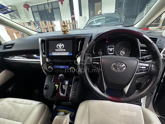 2015 Toyota ALPHARD 2.5 (A), G Spec, Sun/Moonroof - 4