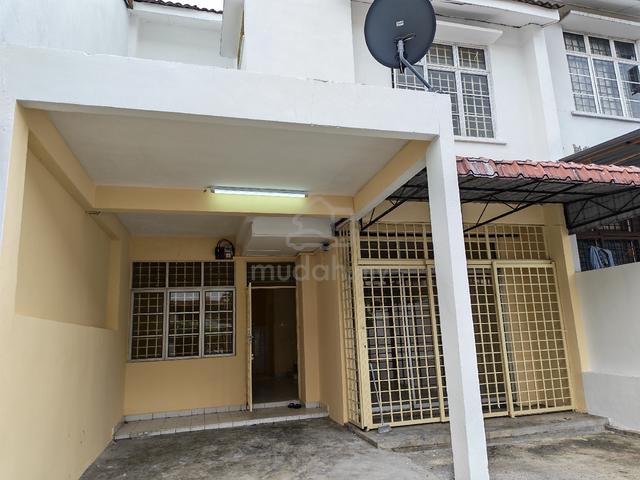 Double storey terrace house at Taman Puteri wangsa 1
