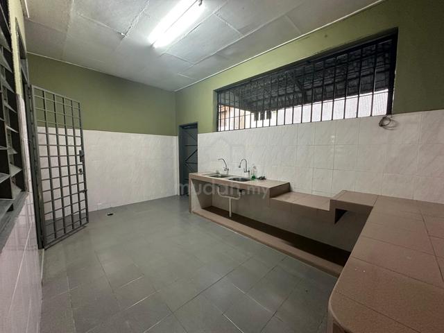 Renovated Saleng kulai Senai Terrace house for Sale 5