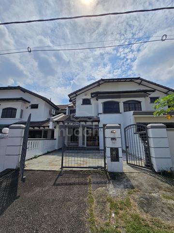 Jalan Molek, Double Storey for sale, Below market, full loan, CIQ, JB 1
