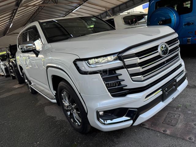 Toyota LANDCRUISER 3.5 ZX FULL BLACK INTERIOR 2024 - 4