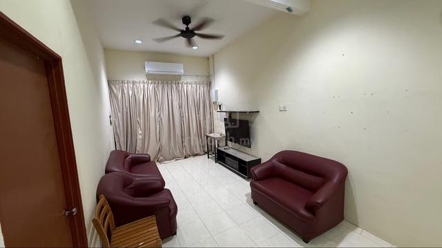 Rumah Sewa Kanchong Darat, Banting 1