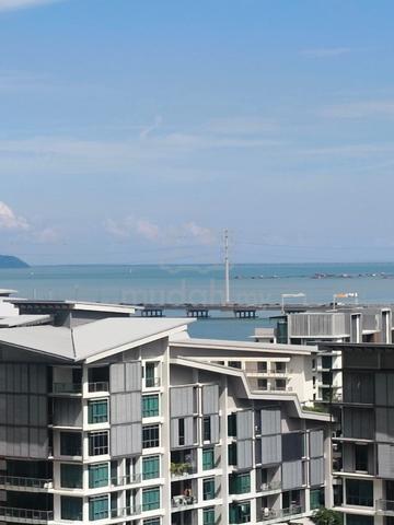 Waterside Residence 1