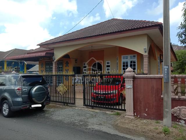Rumah BANGLO CANTIK LUAS 2200SQFT DEKAT PETRON CHENDERING, KT 1