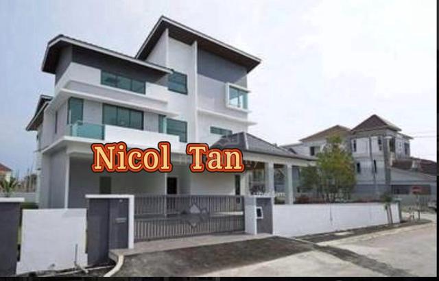 3 sty Bungalow house for sale at Taman Orchard Villa ,Bukit Tambun. 1